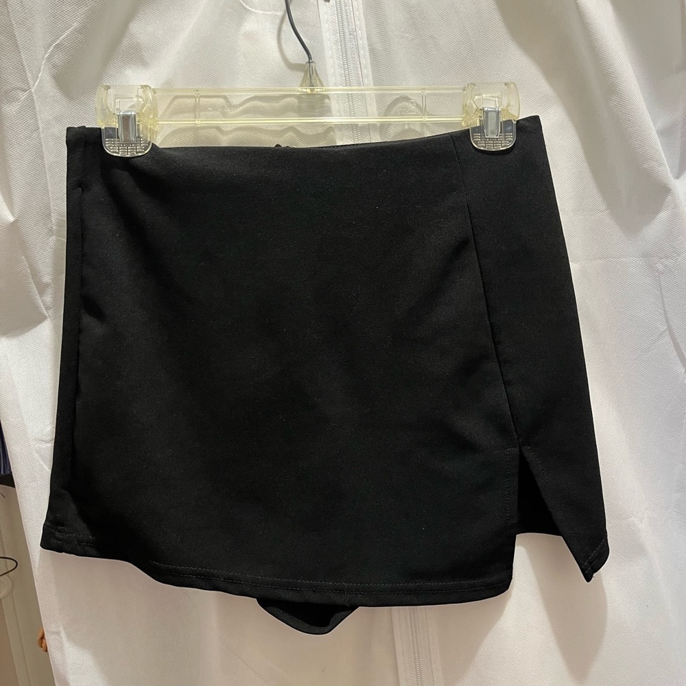 Black mini skirt